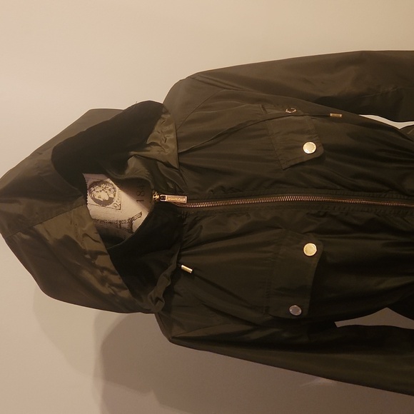 Michael Kors Rain jacket - Picture 9 of 9